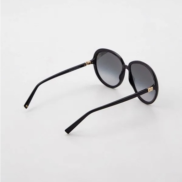 Authentic new Givenchy GV 7180/S-90 Sunglasses - Picture 5 of 14